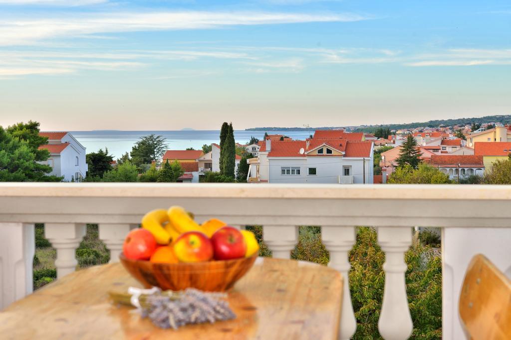 Apartments And A Room Ina Zadar Quarto foto